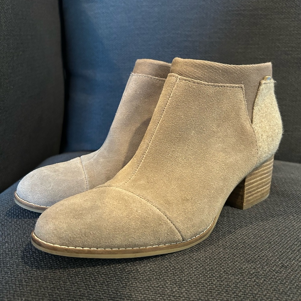 Toms Light Brown Suede Ankle Booties